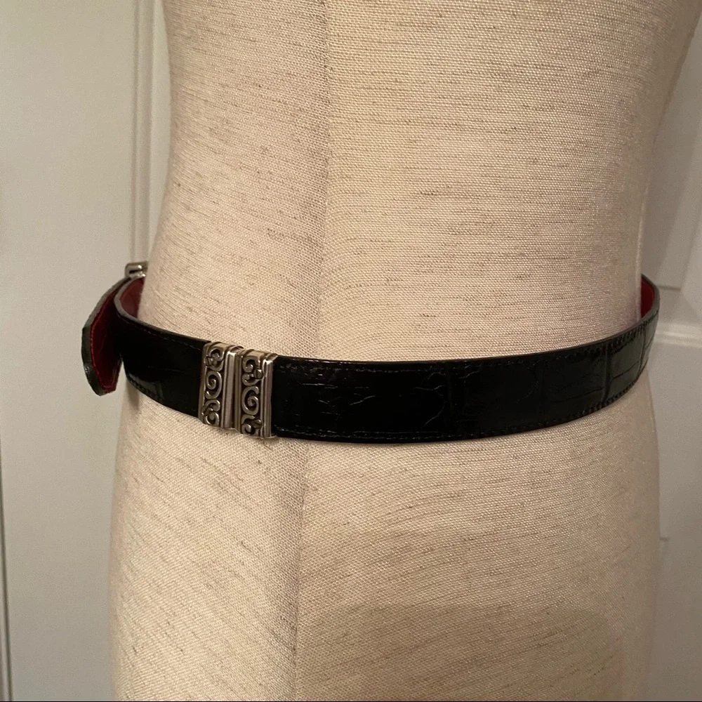 BRIGHTON BELT BLACK RED LEATHER REVERSIBLE SILVER TONE HARDWARE size 32